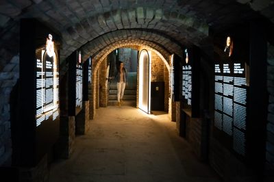 Widok wsp&oacute;łczesny. Ulokowana pod płytą Rynku miejska interaktywna instytucja kultury pn. ?Rzeszowski Piwnice?. Fot. Grzegorz Bukała UM Rzeszowa